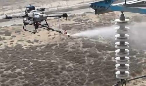 آخر أخبار الشركة حول استخدام طائرة بدون طيار مقيدة FC30 للرش DJI FlyCart 30 طائرة بدون طيار مقيدة بواسطة MYUAV max. ارتفاع الطيران 50m 1. قم بتكوين النظام