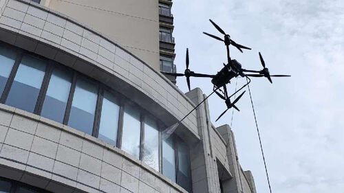 آخر أخبار الشركة حول لماذا اختارت شركة "موياف" طائرة "إف سي 30" كطائرة تنظيف؟