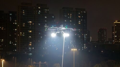 آخر أخبار الشركة حول طائرة الإضاءة السلكية MYUAV M400S تحدد عصرًا جديدًا في صناعة الأفلام الليلية